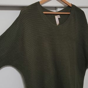 Olive Green 3/4 sleeve batwing sweater Juniors 2x